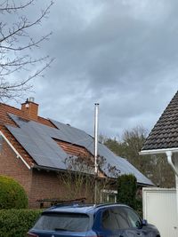 32_Photovoltaik mit Schornstein